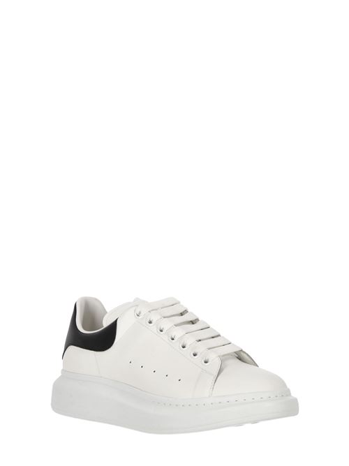 Sneakers in pelle con plateau 45mm ALEXANDER MCQUEEN | 553680WHGP59061